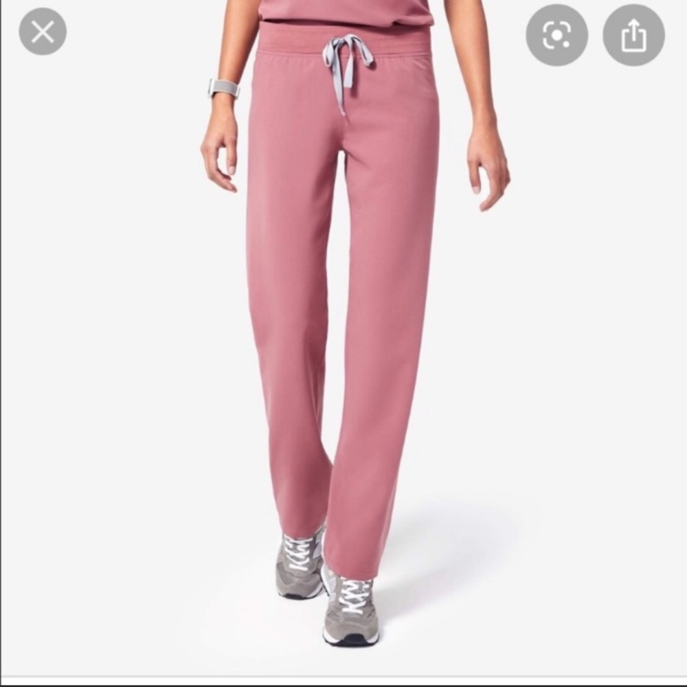 Figs Limited Edition Mauve Cargo Scrub Pant